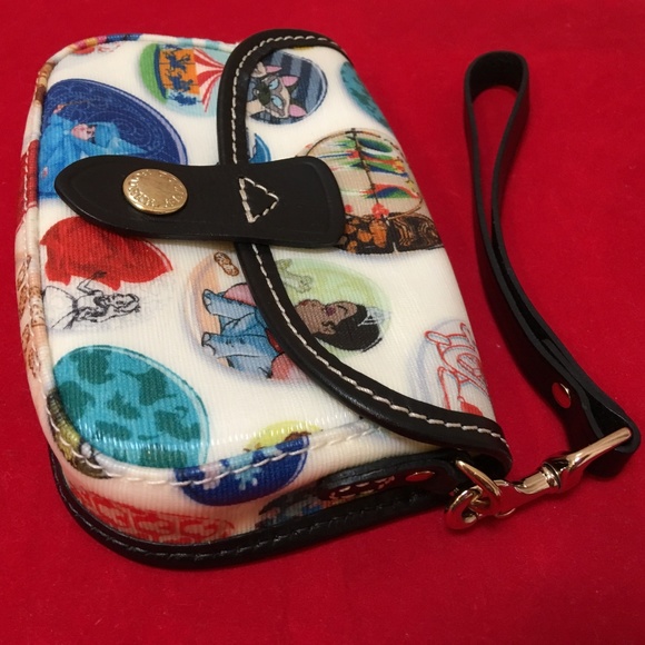 SOLD! DOONEY & BOURKE Disneyworld Buttons Wristlet - Picture 3 of 8